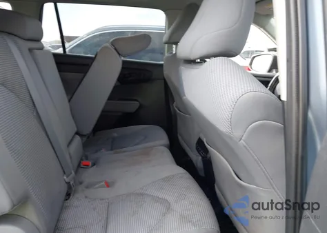 2021 Toyota Highlander Le z USA, uszkodzony, nr VIN 5TDZZRAH4MS061926